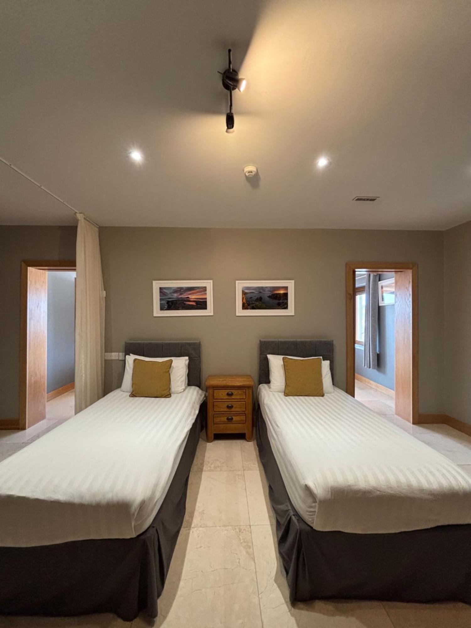 Fab View (Adults Only) Hotel Dingle Eksteriør billede