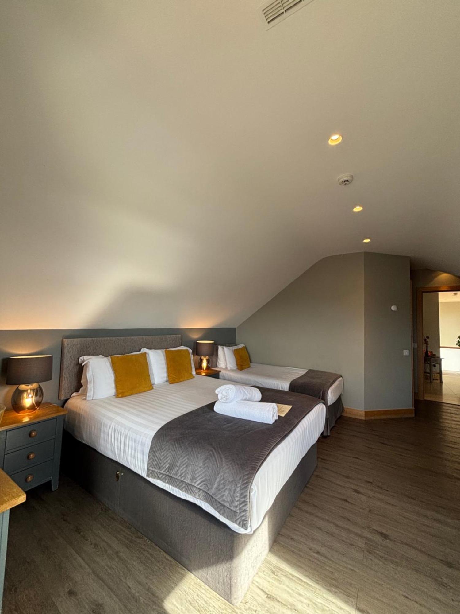 Fab View (Adults Only) Hotel Dingle Eksteriør billede